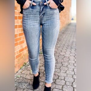 Judy Blue Lady Madonna Skinny Jeans